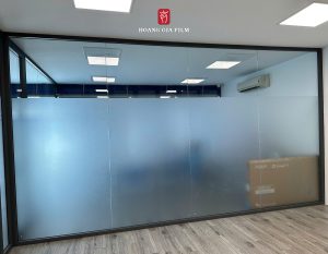 Dán decal mờ cho kính văn phòng, cửa kính và vách kính
